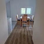 Linden Retreat With Sauna * Spodnje Mestinje