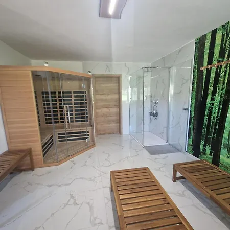 Apartman Linden Retreat With Sauna