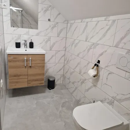 Linden Retreat With Sauna Apartman