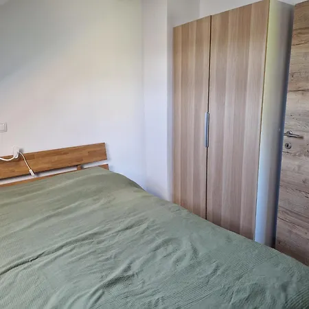 Apartman Linden Retreat With Sauna *