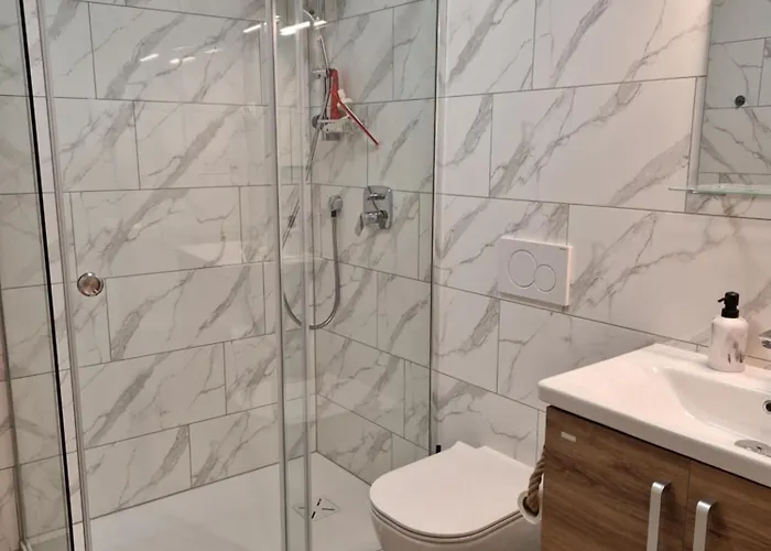 Linden Retreat With Sauna Appartement Spodnje Mestinje